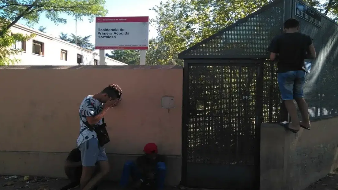 Agredida sexualmente una menor por dos menas delante de un exsupervisor árabe en un centro de Zaragoza