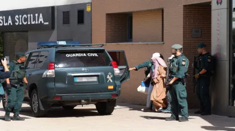 La Audiencia Nacional llevará a juicio a la yihadista de Vitoria que adoctrinaba a sus hijos menores de edad con el Daesh - octubre 2024