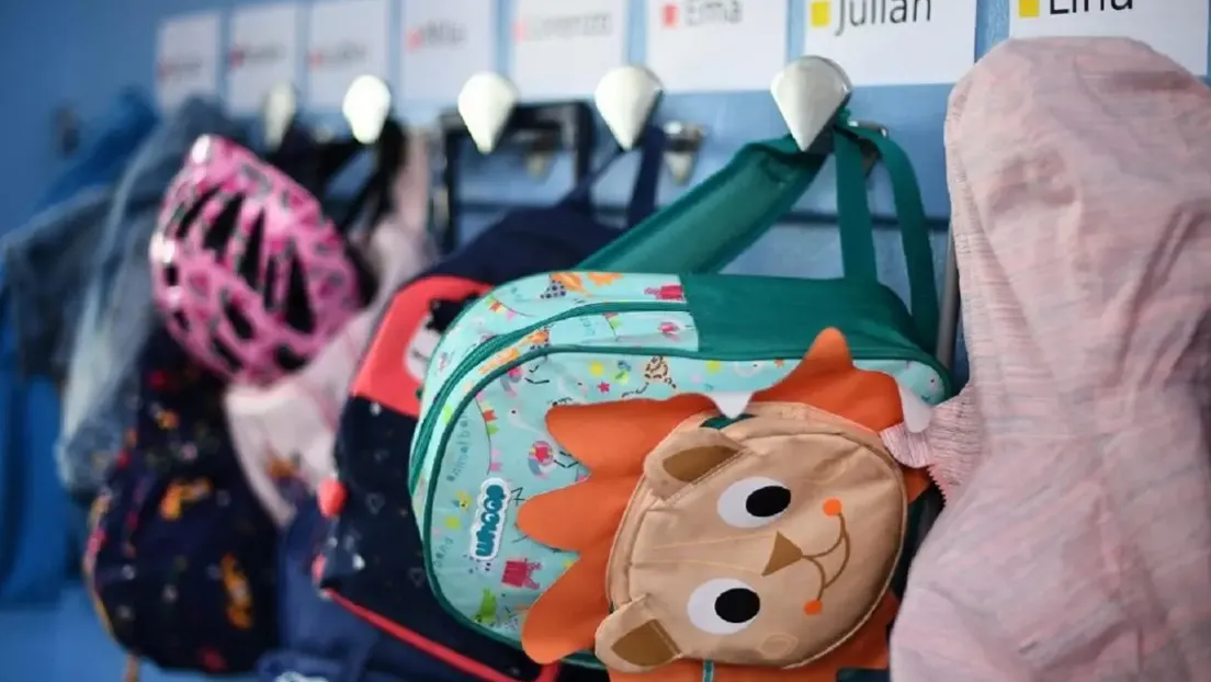 Sumar solicita en el Congreso acceso a becas de estudio para hijos de inmigrantes ilegales