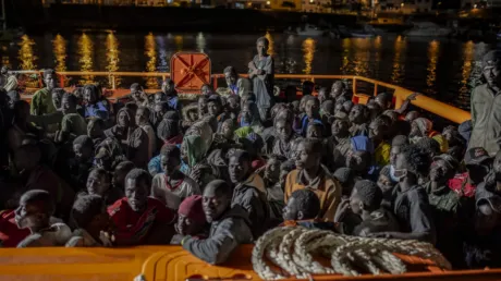 Un total de 336 inmigrantes han llegado este domingo a las islas de Lanzarote y El Hierro a bordo de cuatro pateras y dos cayucos - enero 2025