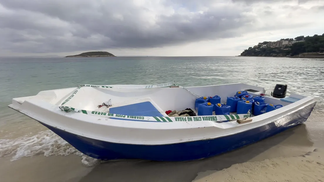 Una patera con 19 inmigrantes subsaharianos llegó este pasado lunes a Mallorca