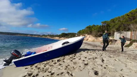 Una nueva patera con 17 inmigrantes magrebíes ha llegado este sábado a la isla de Cabrera - octubre 2024