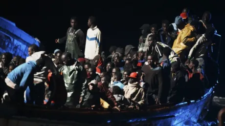 Al menos 390 inmigrantes han llegado a El Hierro y Tenerife en cinco cayucos y hay otros dos cayucos en camino hacia El Hierro - enero 2025