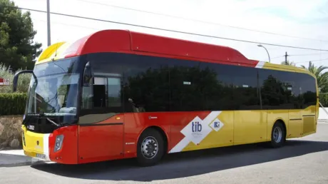 Detenido un marroquí en Mallorca por realizarle tocamientos a mujeres en un autobús mientras fingía estar dormido - noviembre 2024