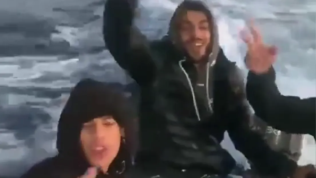 Estas dos pateras zarparon desde Argelia hacia alguna costa de España