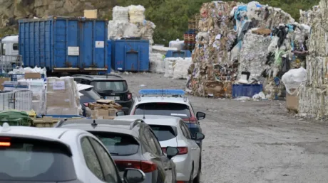 Hallan el cadáver de un marroquí con varios antecedentes en un contenedor de papel en La Coruña - diciembre 2024