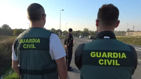 Hallan el cadáver de un marroquí en una cuneta tras ser apuñalado por un indigente alemán que se defendió de un robo en Manilva (Málaga) - marzo 2025