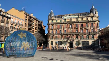 Agentes de la Policía se vieron forzados a usar sus defensas reglamentarias en Pamplona contra un grupo de magrebíes agresivos - abril 2025