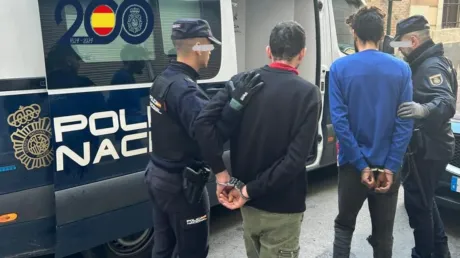 Tres encapuchados marroquíes han sido detenidos tras ser sorprendidos robando en un salón de juegos de Murcia - diciembre 2024