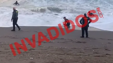 Interceptados 40 inmigrantes en Ceuta tras llegar nadando desde Marruecos, entre ellos 31 menores marroquíes, argelinos y sirios - diciembre 2024