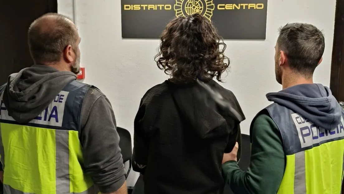 Detenido un argelino con un historial de más de 20 arrestos tras robar en un coche y tratar de huir por los tejados en Palma de Mallorca