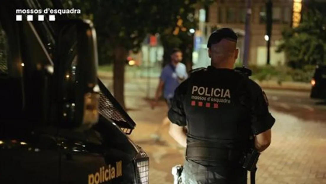 Redada en el Port Olímpic de Barcelona: diez pakistaníes detenidos por tráfico de drogas y uso de machetes
