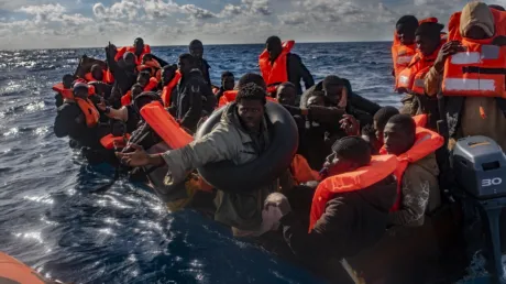 Al menos 50 inmigrantes pakistaníes han muerto tras hundirse un cayuco que zarpó desde Mauritania hacia Canarias - enero 2025