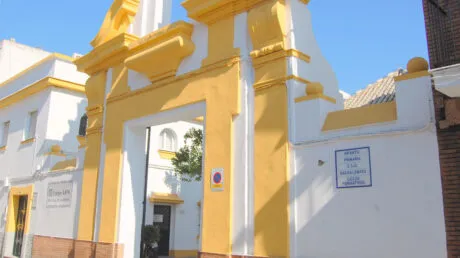 Un «extranjero negro» intentó agredir sexualmente a tres menores de 12 y 15 años y después lo logró con otras dos fuera de un colegio multinivel de Sevilla - enero 2025