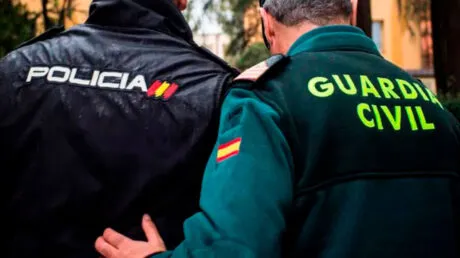 Un guardia civil y un policía nacional entre los siete detenidos en Melilla por favorecer la inmigración ilegal marroquí - enero 2025