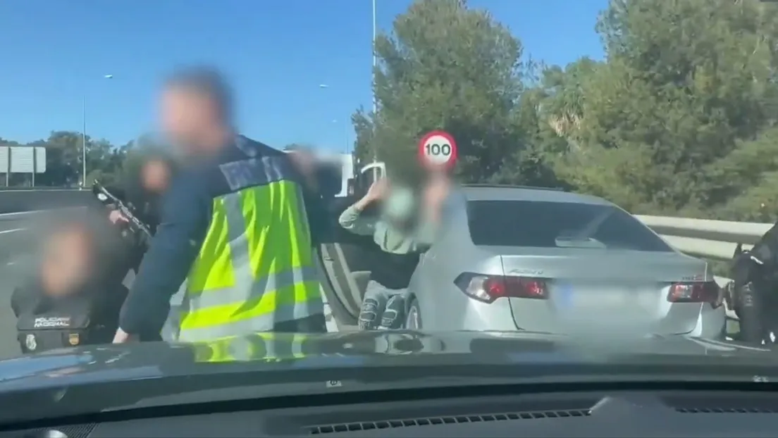 Detenidos dos marroquíes y dos españoles en Estepona (Málaga) por secuestrar a un marroquí por una deuda de 30.000 euros