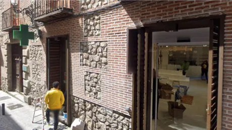 La Policía Nacional detiene a tres argelinos por robar en una farmacia del centro de Madrid - enero 2025