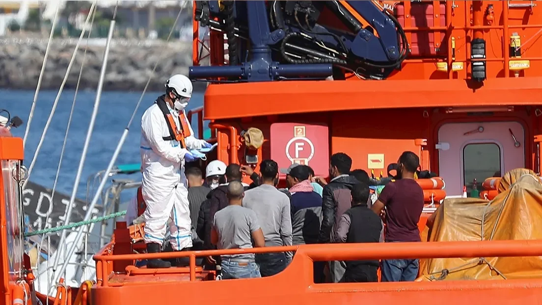 Salvamento Marítimo recoge a 24 inmigrantes magrebíes en aguas cercanas a Almería y el Estrecho de Gibraltar