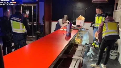 Seis detenidos por formar parte de una organización criminal que explotaba mujeres inmigrantes a prostituirse en Mallorca - febrero 2025