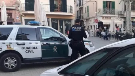 Enviado a la cárcel un senegalés tras amenazar de muerte con un cuchillo a varios clientes de un local en Mallorca - febrero 2025