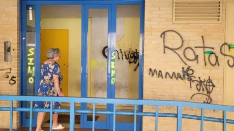 Detenido un marroquí por intento de robo y apuñalar en la cara un hombre en la urbanización okupada de Parla (Madrid) - febrero 2025