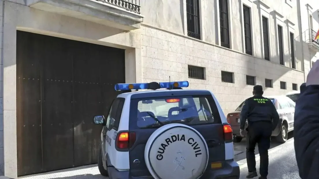 Piden 25 años de prisión para un inmigrante ilegal por asesinar a un vecino de Alhama (Murcia)