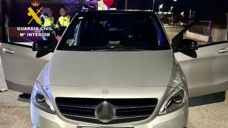 Tres marroquíes detenidos en Zaragoza por rajar las lonas de 15 camiones para robar en su interior - febrero 2025