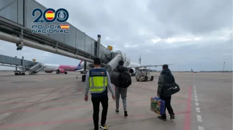 La Policía Nacional expulsa de España a un peluquero marroquí por captar combatientes para el Estado Islámico en Mataró - febrero 2025