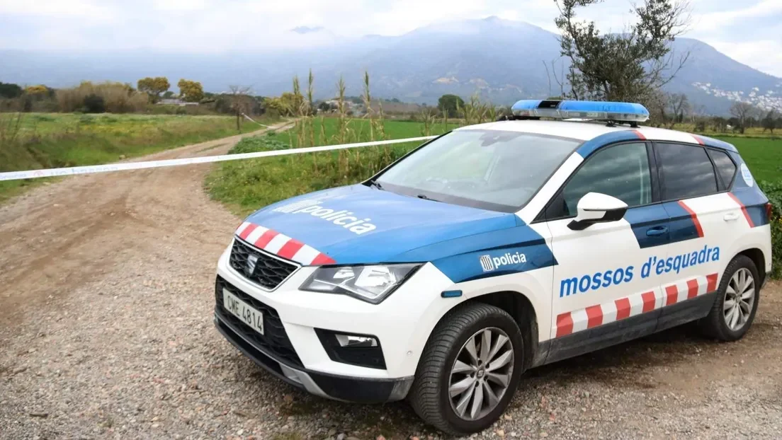 Hallan el cadáver con signos de violencia de un extranjero de «piel negra» en una carretera de Alto Ampurdán (Gerona)