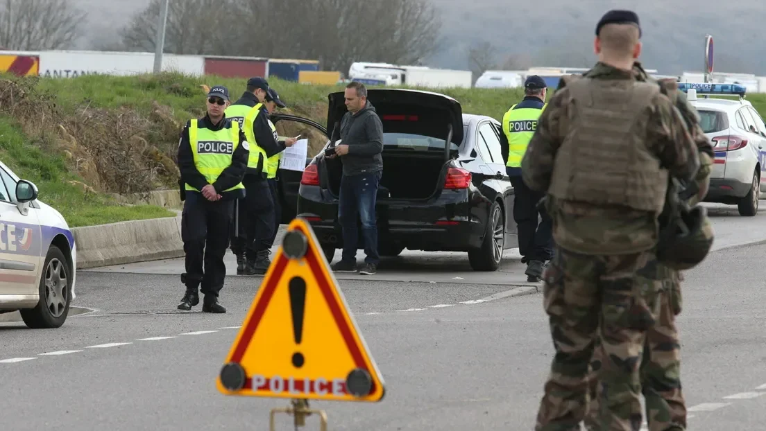 Francia intensificará controles en todas las fronteras con España para combatir la inmigración ilegal