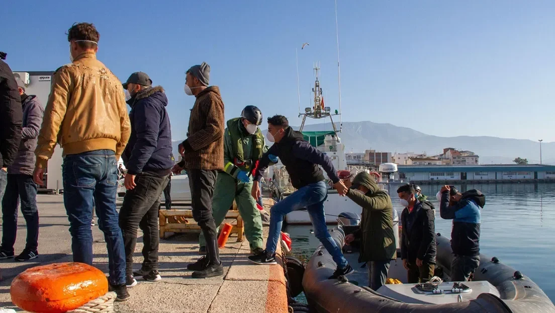 La inmigración se sitúa entre las principales preocupaciones en Andalucía y el 67% la percibe como un problema