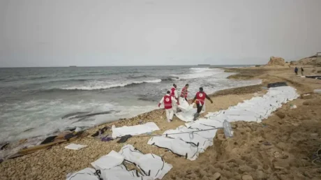 Un cayuco a la deriva deja 72 inmigrantes muertos en una travesía desde Mauritania hasta las Islas Canarias - marzo 2025