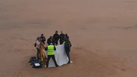 El marroquí hallado muerto en una playa de Gijón contaba con un historial de más de 30 delitos y se había marchado de casa tras una discusión - marzo 2025