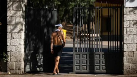 Un inmigrante argelino siembra el caos en el centro de menas de la Casa de Campo de Madrid - mayo 2025