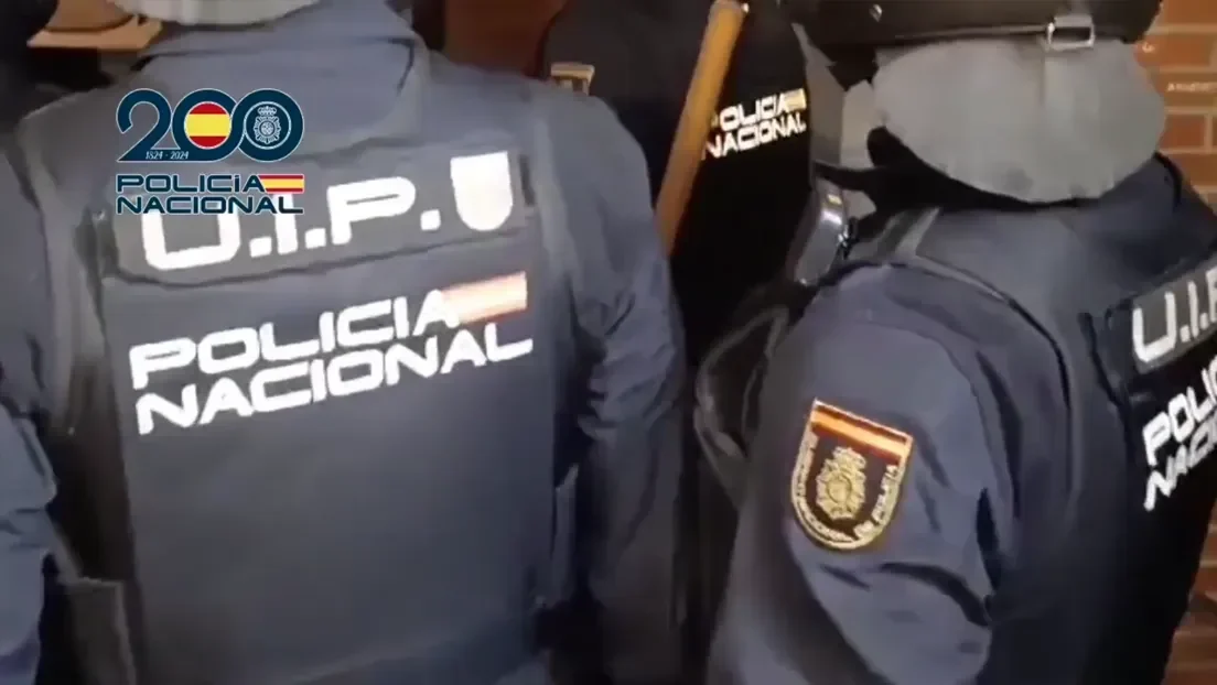Desmantelada una red criminal en Zaragoza que regularizaba con documentos falsos a argelinos llegados en patera por hasta 15.000 euros