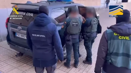 Operación contra el terrorismo yihadista culmina con la detención de tres individuos que buscaban explosivos para inmolarse en España - marzo 2025