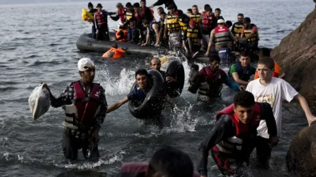 Al menos siete inmigrantes sirios y afganos fallecidos tras dos naufragios cerca de la isla griega de Lesbos - abril 2025