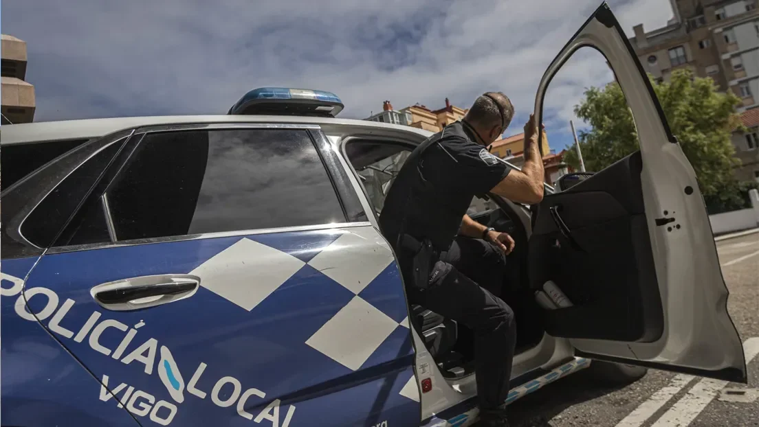 Detenido un subsahariano de 56 años por arrastrar a su expareja hasta el ascensor tras sacarla de su casa en Vigo