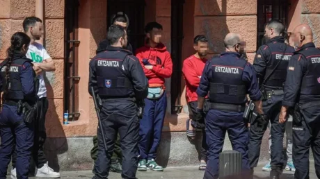 Aumentan las tensiones en Bilbao por la llegada de grupos violentos de magrebíes desde Francia - abril 2025