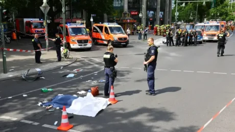 La Policía de Berlín abate a un inmigrante sirio tras apuñalar mortalmente a un joven en una estación de metro - abril 2025