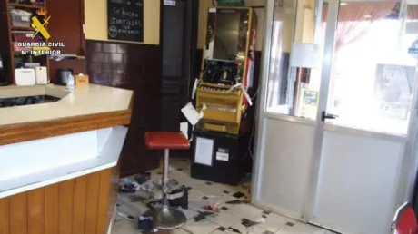 Cuatro delincuentes de diversas nacionalidades detenidos en Palencia por robos en bares de Osorno y Lantadilla - abril 2025