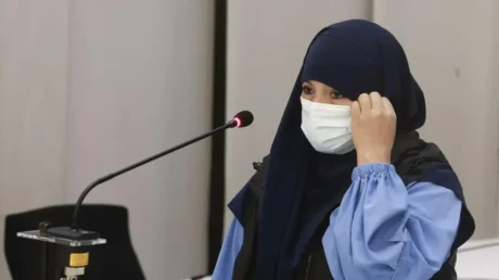Dejan en libertad a la yihadista de Vitoria que almacenaba más de 95.000 archivos de yihadismo y quería convertir en «muyahidines» a sus cuatro hijos menores - abril 2025