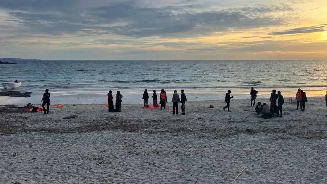 Localizan a 22 inmigrantes llegados en patera a la playa de Punta Negre (Mallorca)