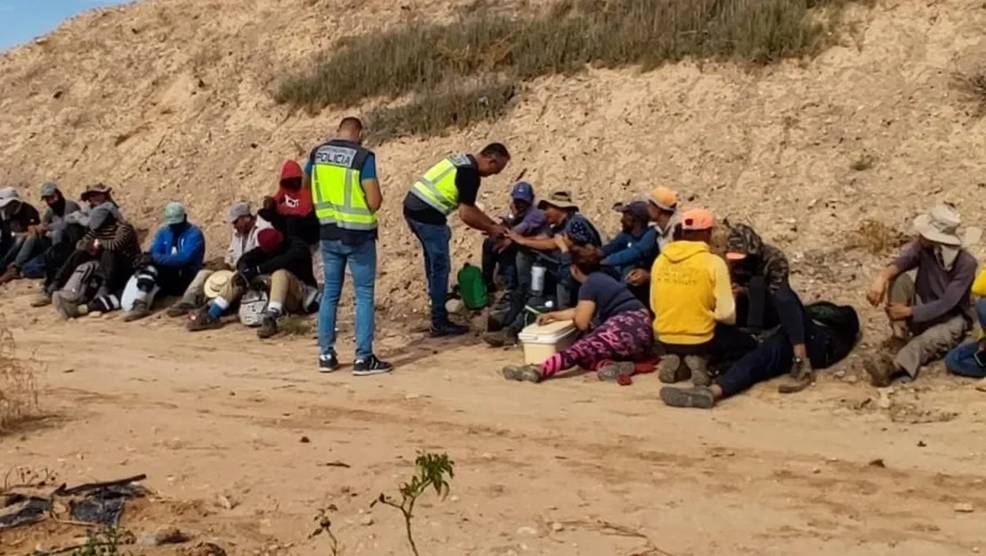 Detienen a 37 individuos de una red de explotación laboral en una finca agrícola de Alhama de Murcia