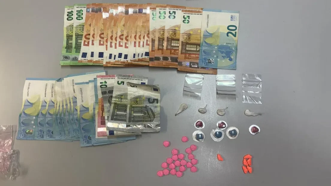 Detenido un mantero senegalés localizado vendiendo droga a un turista en El Arenal (Palma de Mallorca)