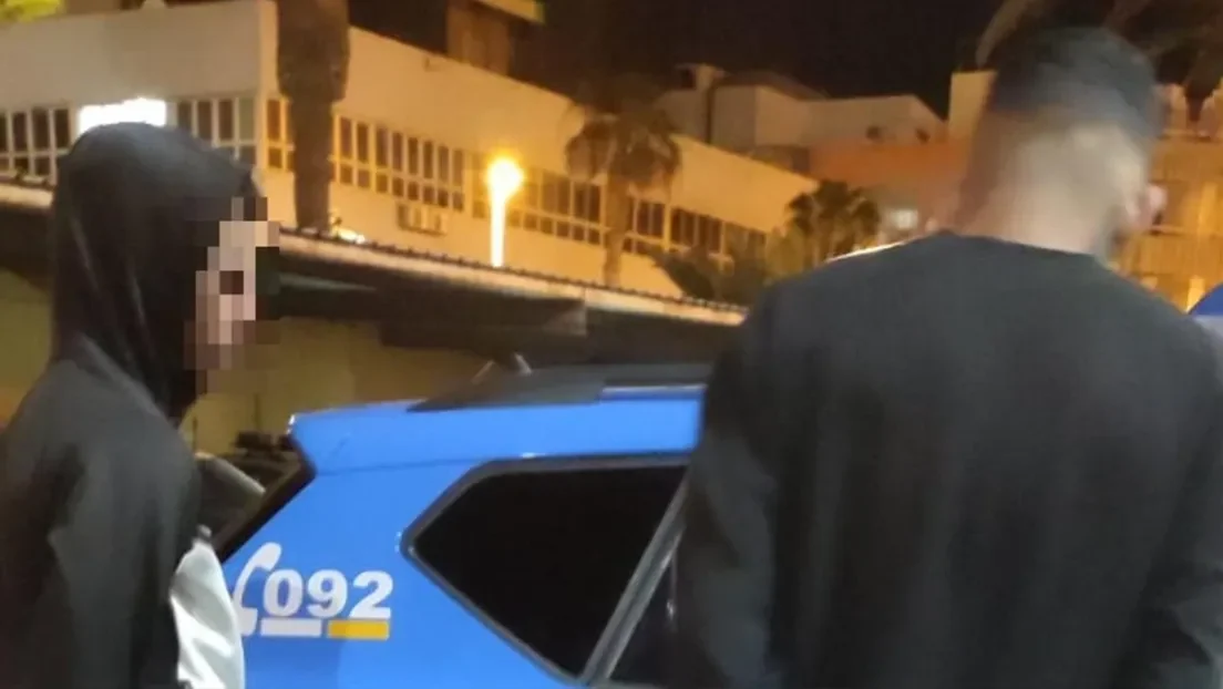 Dos marroquíes agreden brutalmente a un joven en Gran Canaria tras pedirle un cigarro e intentar robarle el móvil