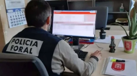 Imputado un magrebí por grabar y difundir el video de una mujer y sus hijos en piscinas de Cintruénigo (Navarra) - mayo 2025