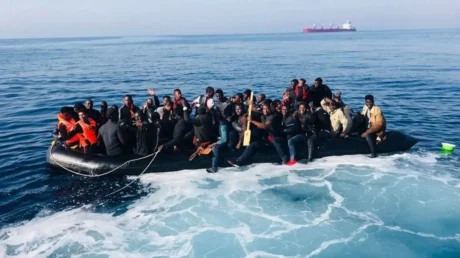 Recogidos 65 inmigrantes subsaharianos en una patera rumbo a las costas de Lanzarote este sábado - mayo 2025
