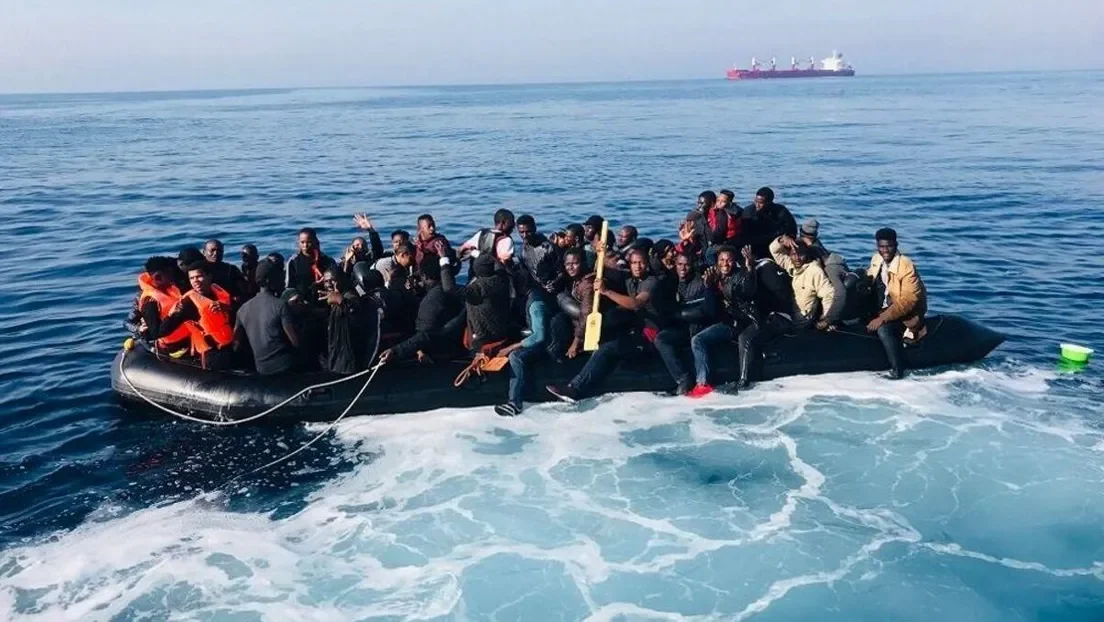 Recogidos 65 inmigrantes subsaharianos en una patera rumbo a las costas de Lanzarote este sábado