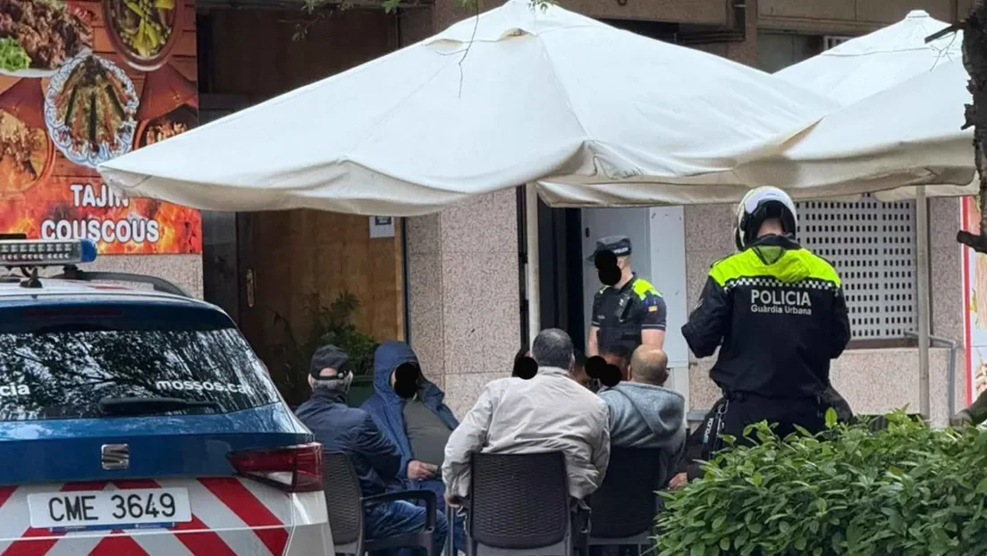 Operativo policial por tráfico de drogas en un conflictivo bar regentado por marroquíes en Figueres (Gerona)